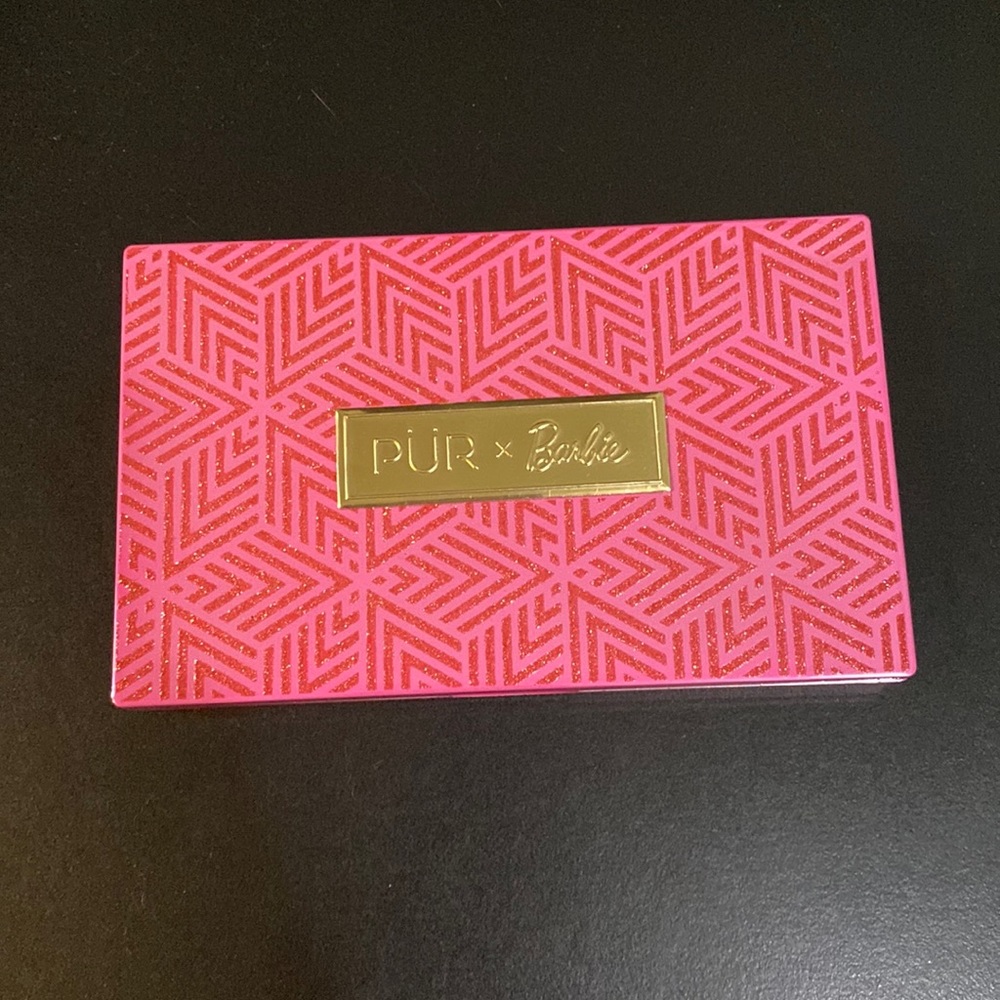 Pur X Barbie eyeshadow palette